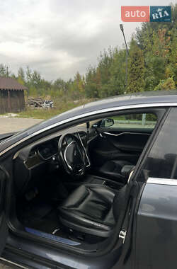 Ліфтбек Tesla Model S 2015 в 