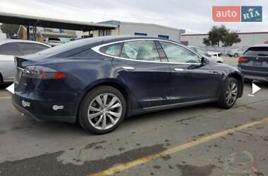 Лифтбек Tesla Model S 2013 в 