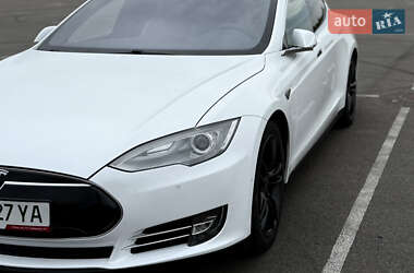 Ліфтбек Tesla Model S 2016 в 