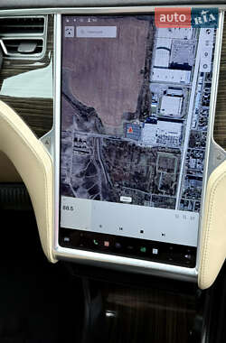 Ліфтбек Tesla Model S 2016 в 