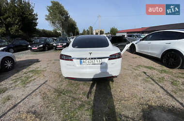 Ліфтбек Tesla Model S 2016 в 