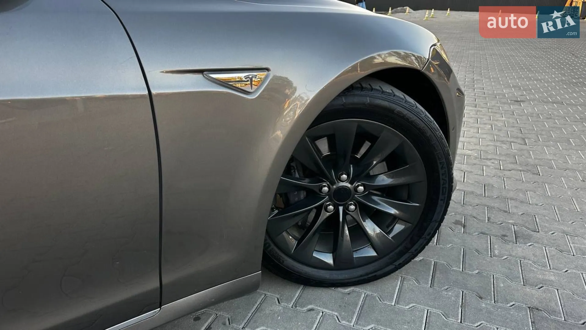 2016 Tesla Model S - мініатюра 9
