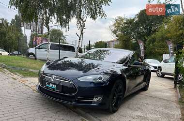 Ліфтбек Tesla Model S 2014 в 