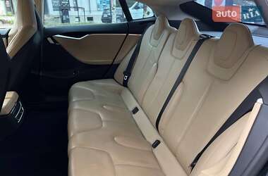 Ліфтбек Tesla Model S 2014 в 