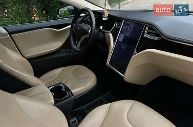 Ліфтбек Tesla Model S 2014 в 