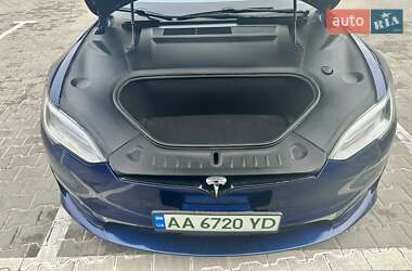 Ліфтбек Tesla Model S 2021 в 