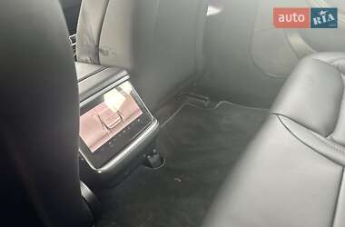 Ліфтбек Tesla Model S 2021 в 