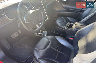 Лифтбек Tesla Model S 2013 в 
