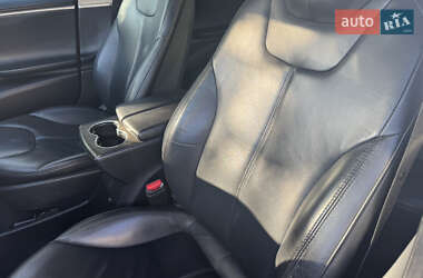 Лифтбек Tesla Model S 2013 в 