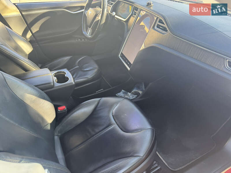 Ліфтбек Tesla Model S 2013 в Одесі