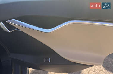 Ліфтбек Tesla Model S 2014 в 