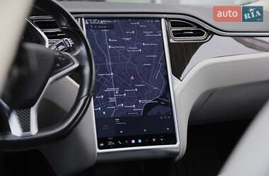 Ліфтбек Tesla Model S 2013 в 