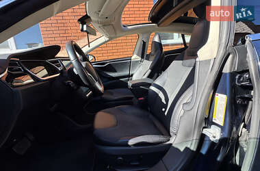 Лифтбек Tesla Model S 2013 в 