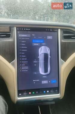 Ліфтбек Tesla Model S 2013 в 
