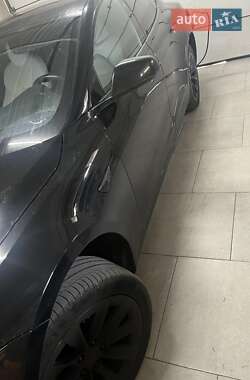 Лифтбек Tesla Model S 2019 в 