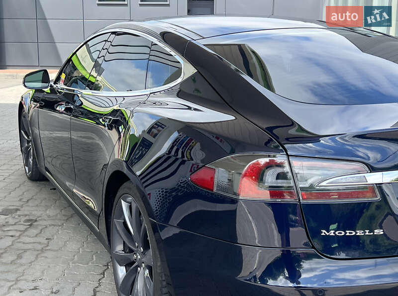 Ліфтбек Tesla Model S 2014 в Дрогобичі фото 28 Ліфтбек Tesla Model S 2014 в Дрогобичі