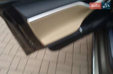 Ліфтбек Tesla Model S 2015 в 