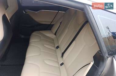 Ліфтбек Tesla Model S 2015 в Києві
