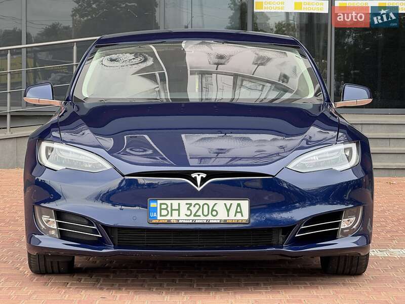 Лифтбек Tesla Model S 2016 в Одессе