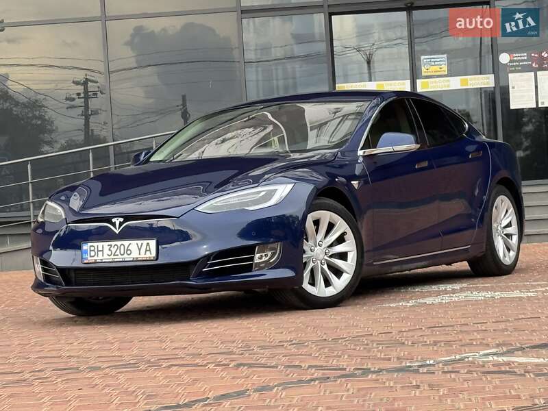 Лифтбек Tesla Model S 2016 в Одессе