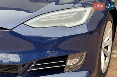 Ліфтбек Tesla Model S 2016 в 