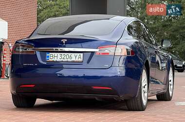 Ліфтбек Tesla Model S 2016 в 