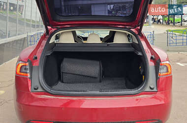 Лифтбек Tesla Model S 2019 в 