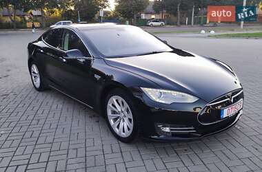 Ліфтбек Tesla Model S 2014 в 