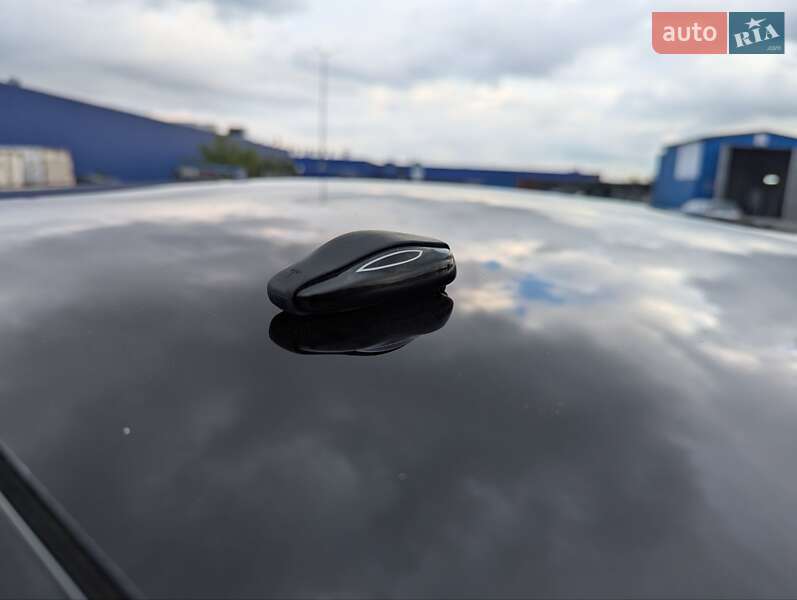 Лифтбек Tesla Model S 2017 в Ровно