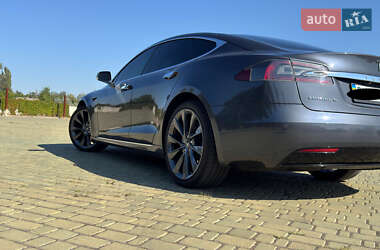 Ліфтбек Tesla Model S 2017 в 