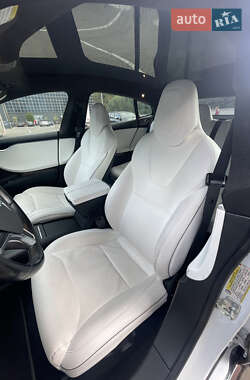 Ліфтбек Tesla Model S 2017 в 