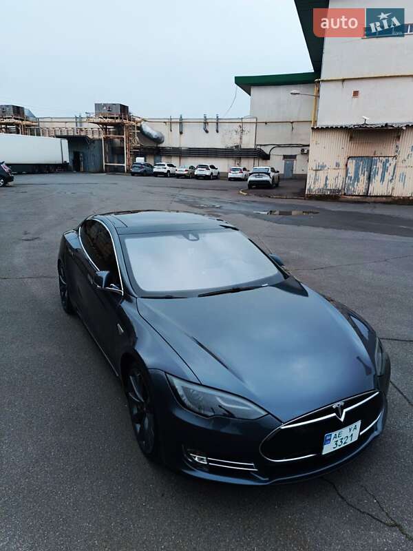Ліфтбек Tesla Model S 2014 в Кривому Розі фото 11 Ліфтбек Tesla Model S 2014 в Кривому Розі