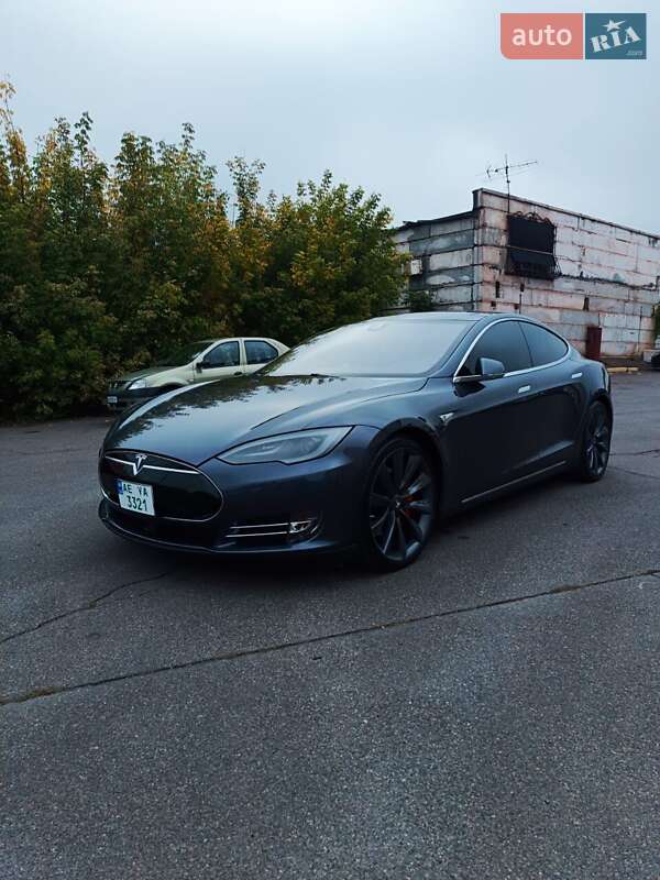 Ліфтбек Tesla Model S 2014 в Кривому Розі фото 13 Ліфтбек Tesla Model S 2014 в Кривому Розі
