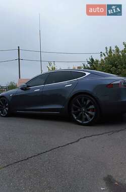 Ліфтбек Tesla Model S 2014 в Кривому Розі фото 18 Ліфтбек Tesla Model S 2014 в Кривому Розі