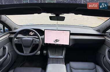 Ліфтбек Tesla Model S 2024 в 