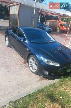 Ліфтбек Tesla Model S 2014 в 