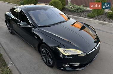 Лифтбек Tesla Model S 2012 в 