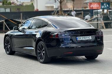Ліфтбек Tesla Model S 2018 в 