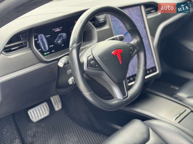 Ліфтбек Tesla Model S 2018 в Рівному