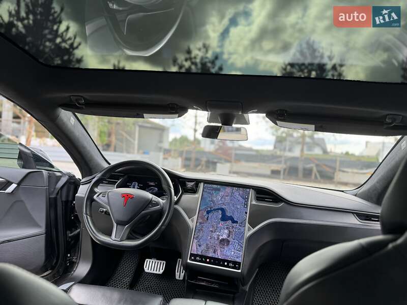 Ліфтбек Tesla Model S 2018 в Рівному