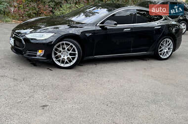 Лифтбек Tesla Model S 2014 в Николаеве
