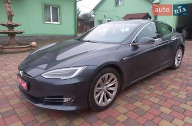 Лифтбек Tesla Model S 2018 в Шептицькому