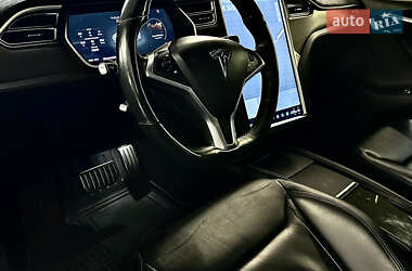 Ліфтбек Tesla Model S 2015 в 