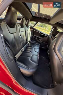 Лифтбек Tesla Model S 2016 в 