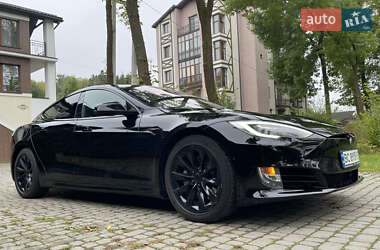 Ліфтбек Tesla Model S 2018 в 