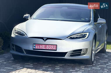 Лифтбек Tesla Model S 2017 в 