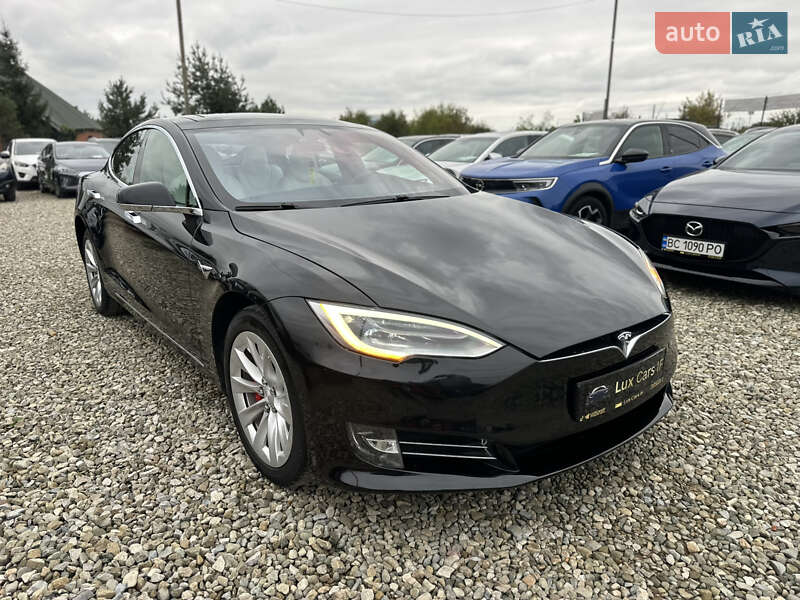 Ліфтбек Tesla Model S 2017 в Івано-Франківську фото 4 Ліфтбек Tesla Model S 2017 в Івано-Франківську
