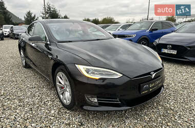 Ліфтбек Tesla Model S 2017 в 