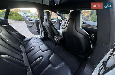 Ліфтбек Tesla Model S 2017 в 