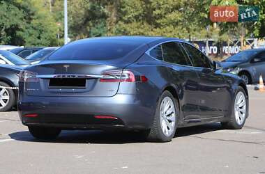 Ліфтбек Tesla Model S 2018 в 
